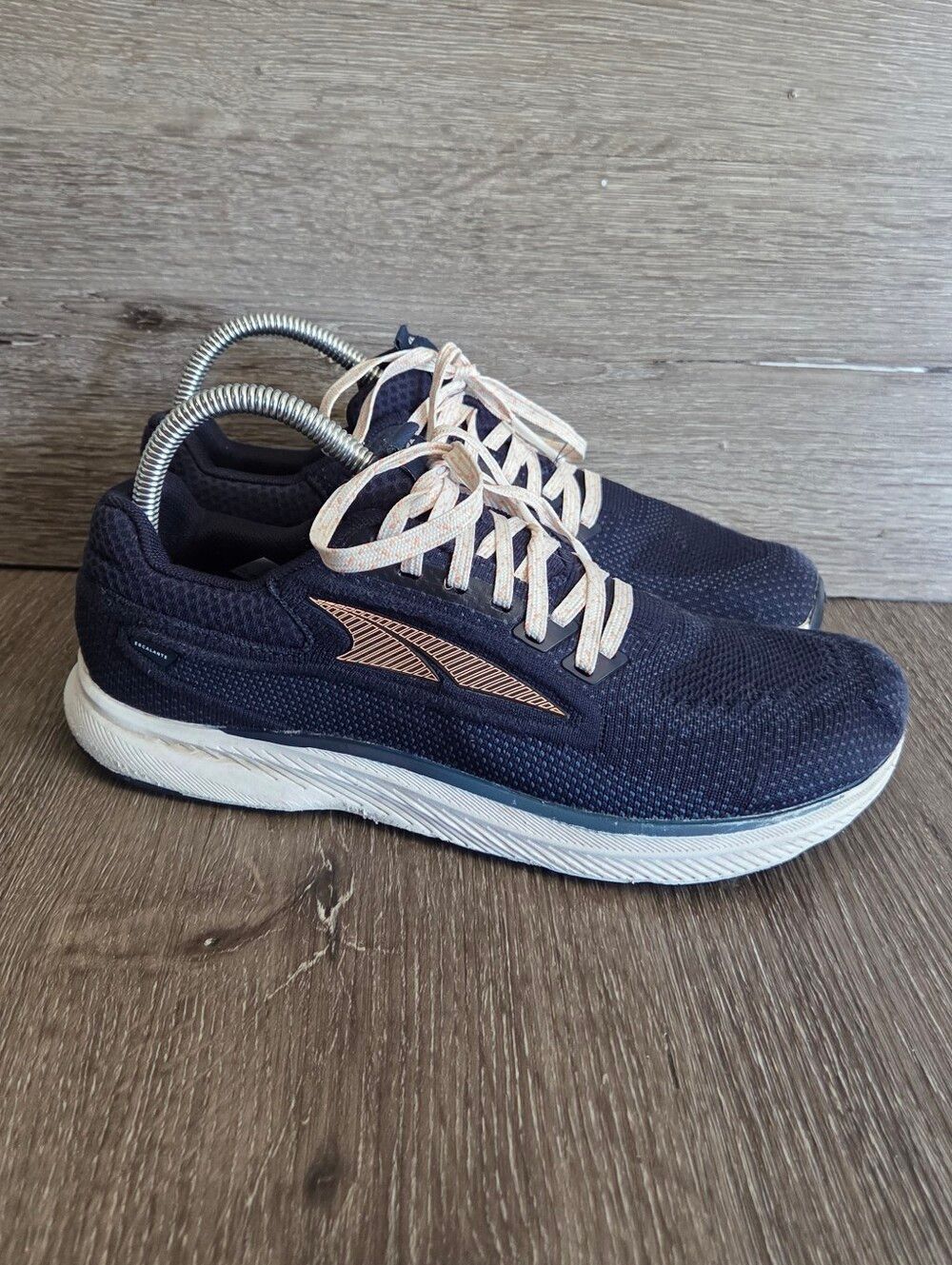 Altra Womens Escalante 3 Running Shoes in Navy Coral Size 8.5